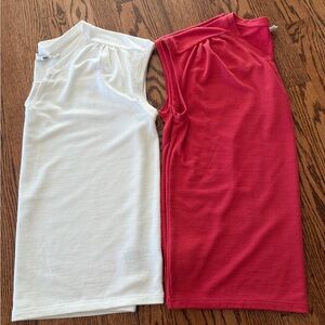 Lot of 2 GAP woven cap sleeve V-neck T-shirts small EUC coral and white